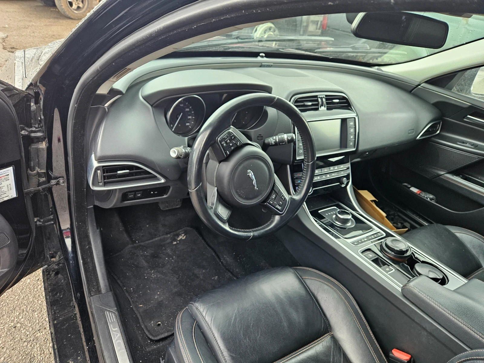Jaguar XE 2.0dizel 163ks 2016god | Mobile.bg — изображение 14