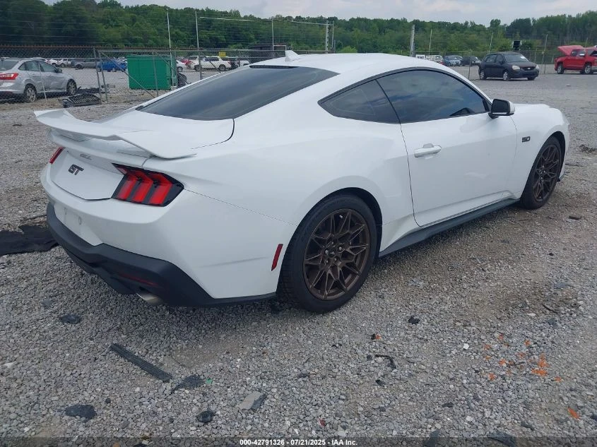 Ford Mustang 2024 FORD MUSTANG GT PREMIUM FASTBACK - изображение 9