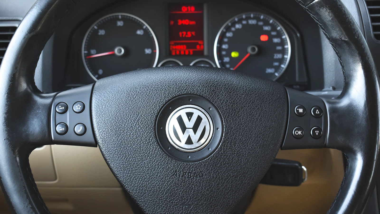 VW Jetta V 1.9 TDI DSG | Mobile.bg   13