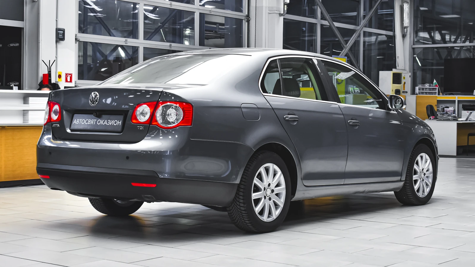 VW Jetta V 1.9 TDI DSG - изображение 6