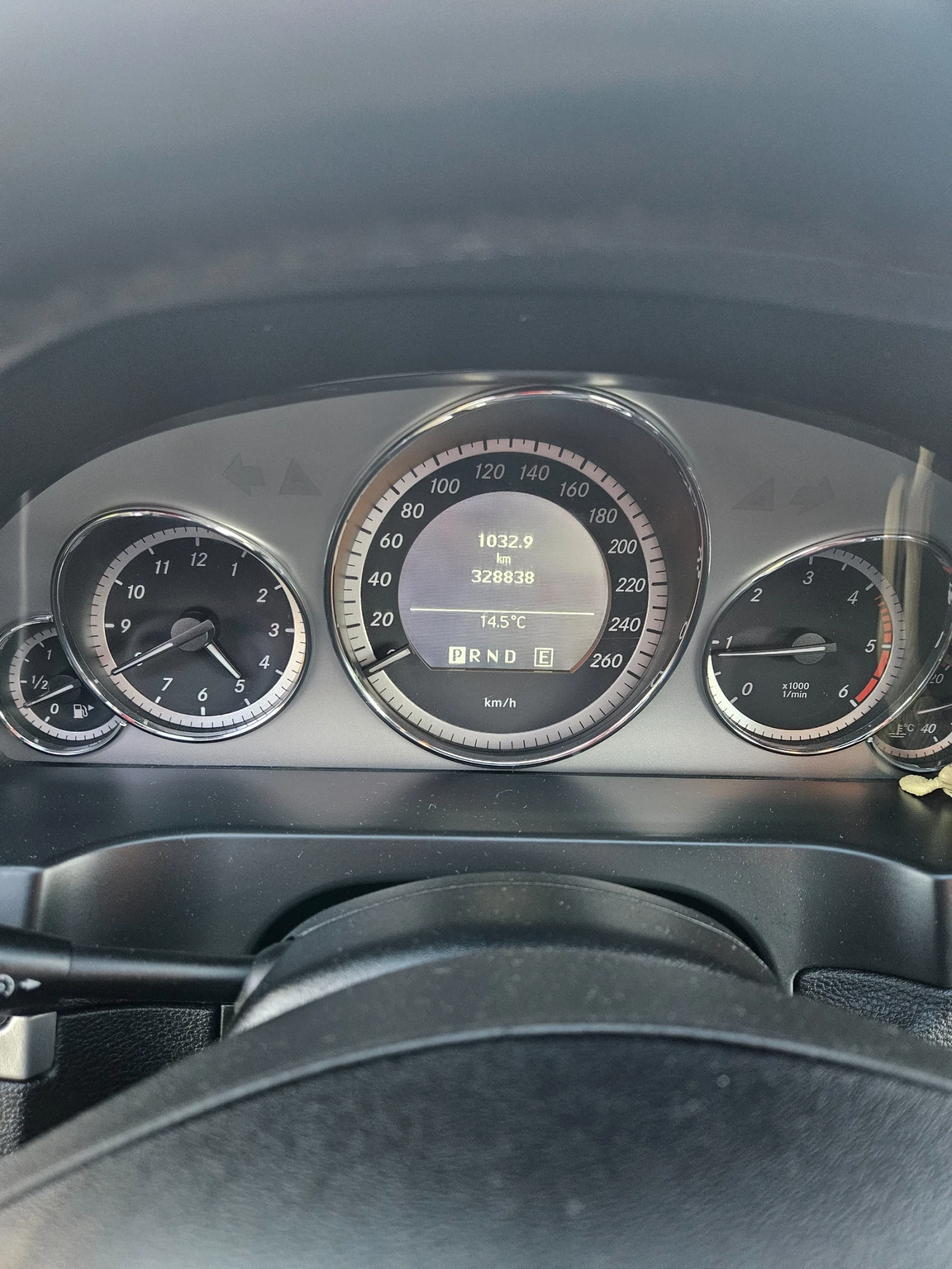 Mercedes-Benz E 250 2.5cdi - изображение 7