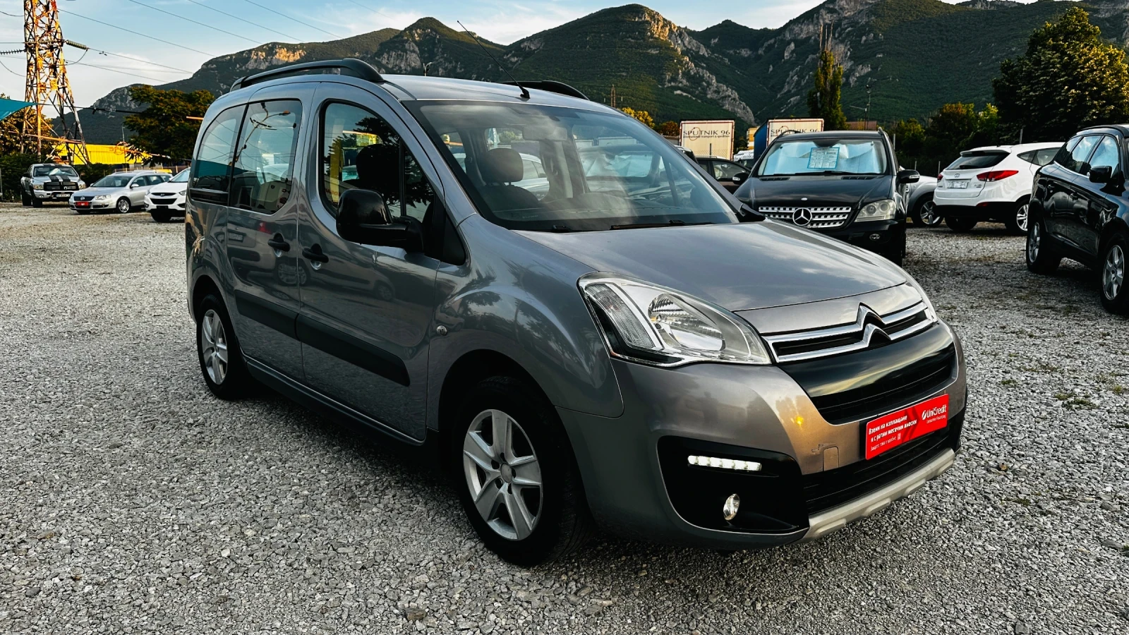 Peugeot Partner Италия 2017face-1.6hdi 99кс пътнически , снимка 3 - Автомобили и джипове - 52583535
