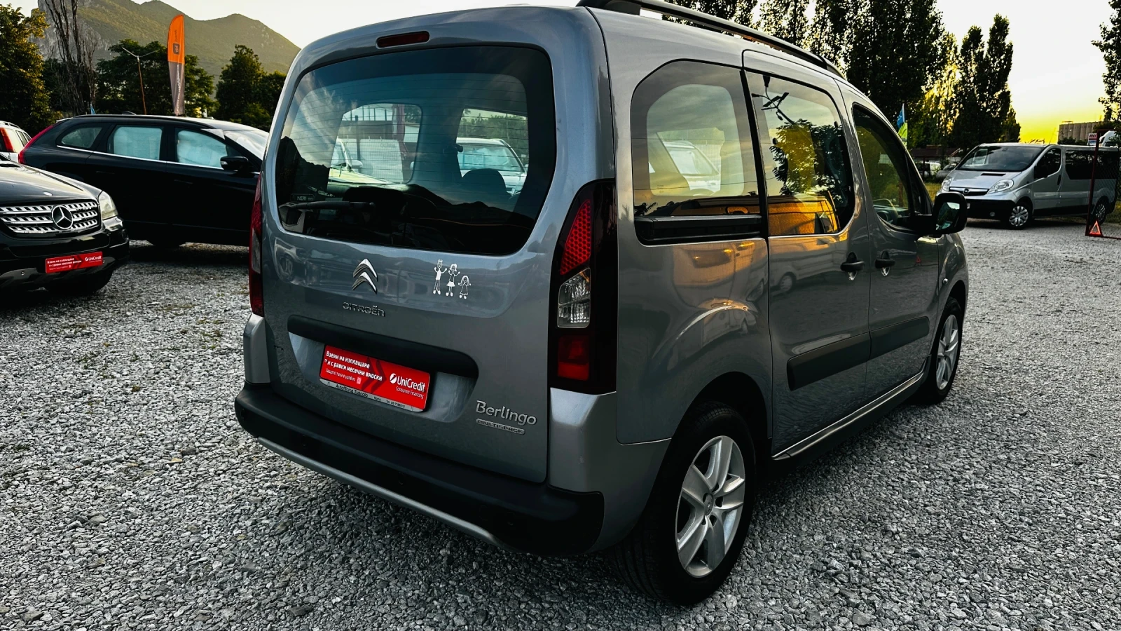 Peugeot Partner Италия 2017face-1.6hdi 99кс пътнически , снимка 6 - Автомобили и джипове - 52583535