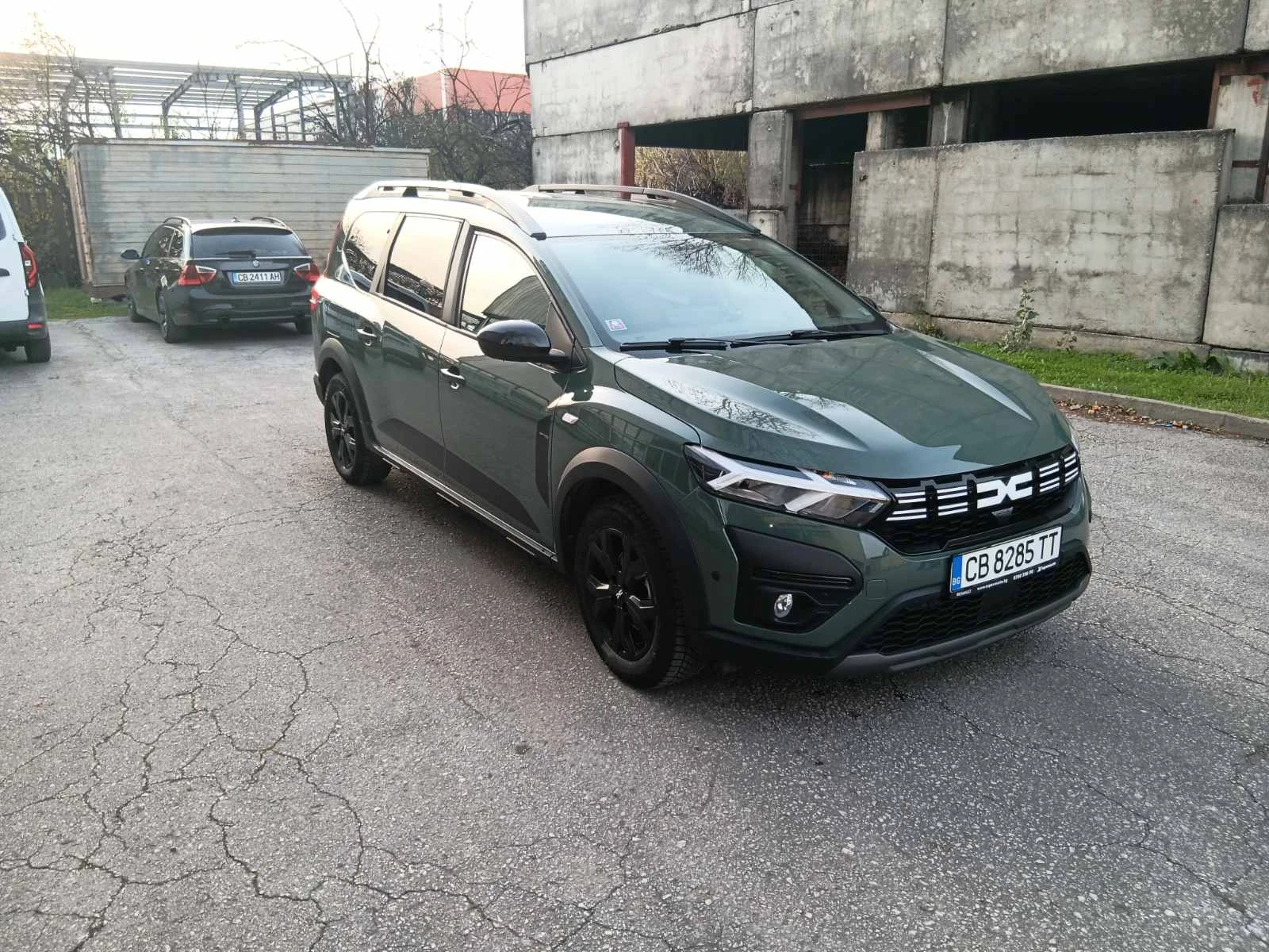 Dacia Jogger Газ Бензин 6+ 1 - изображение 8
