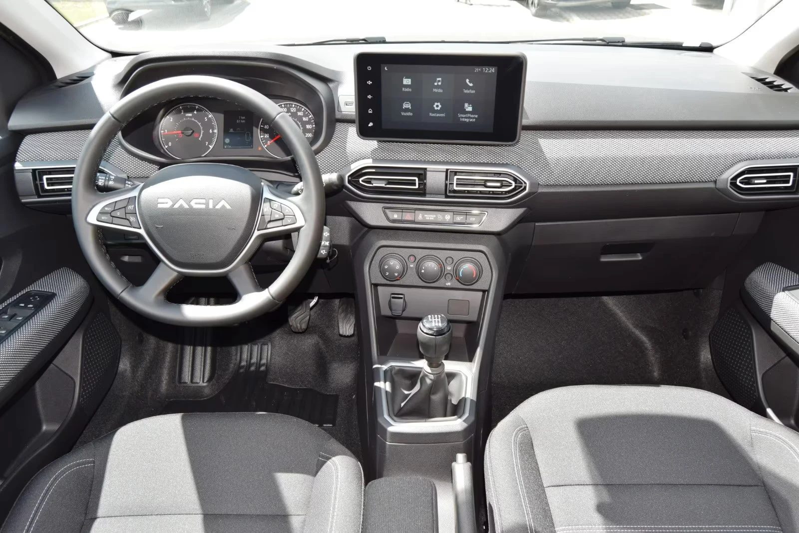 Dacia Jogger НОВ!/EXPRESSION/101HP/CAM/NAVI/LED/CPLAY/ACC/688g - изображение 6