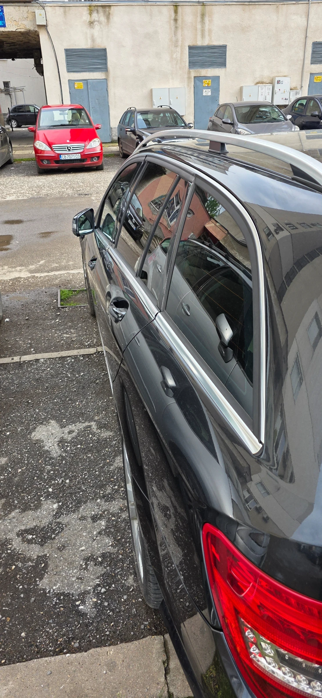 Mercedes-Benz C 250 AMG optic, ILS, 4 Matic, снимка 5 - Автомобили и джипове - 54360069