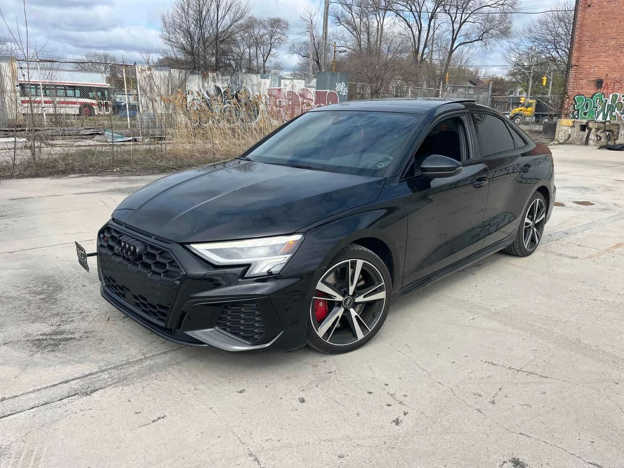 Audi S3 QUATTRO * ГЛАВНО ПРЕДСТАВИТЕЛСТВО НА BMW* 