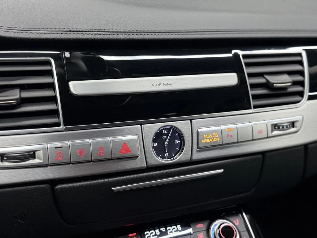 Audi A8 4.0 TFSI quattro, снимка 16 - Автомобили и джипове - 54550387