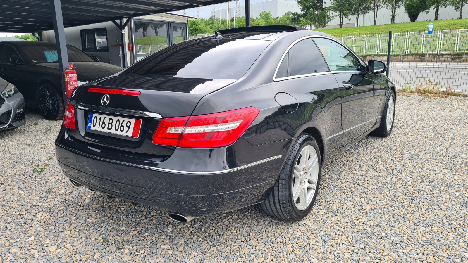 Mercedes-Benz E 350 AMG-LINE, снимка 15 - Автомобили и джипове - 54652290