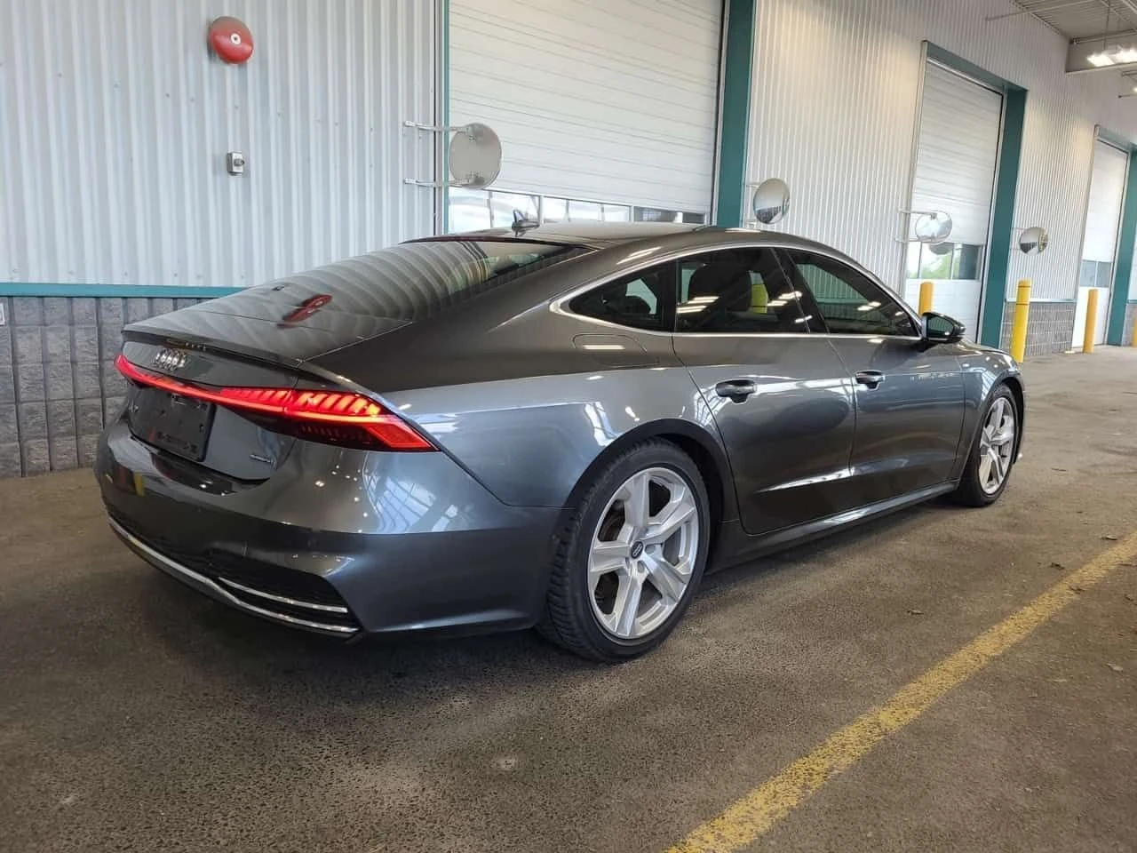 Audi A7 S-Line * Един собственик * Без инциденти * 41к км!, снимка 3 - Автомобили и джипове - 54676037
