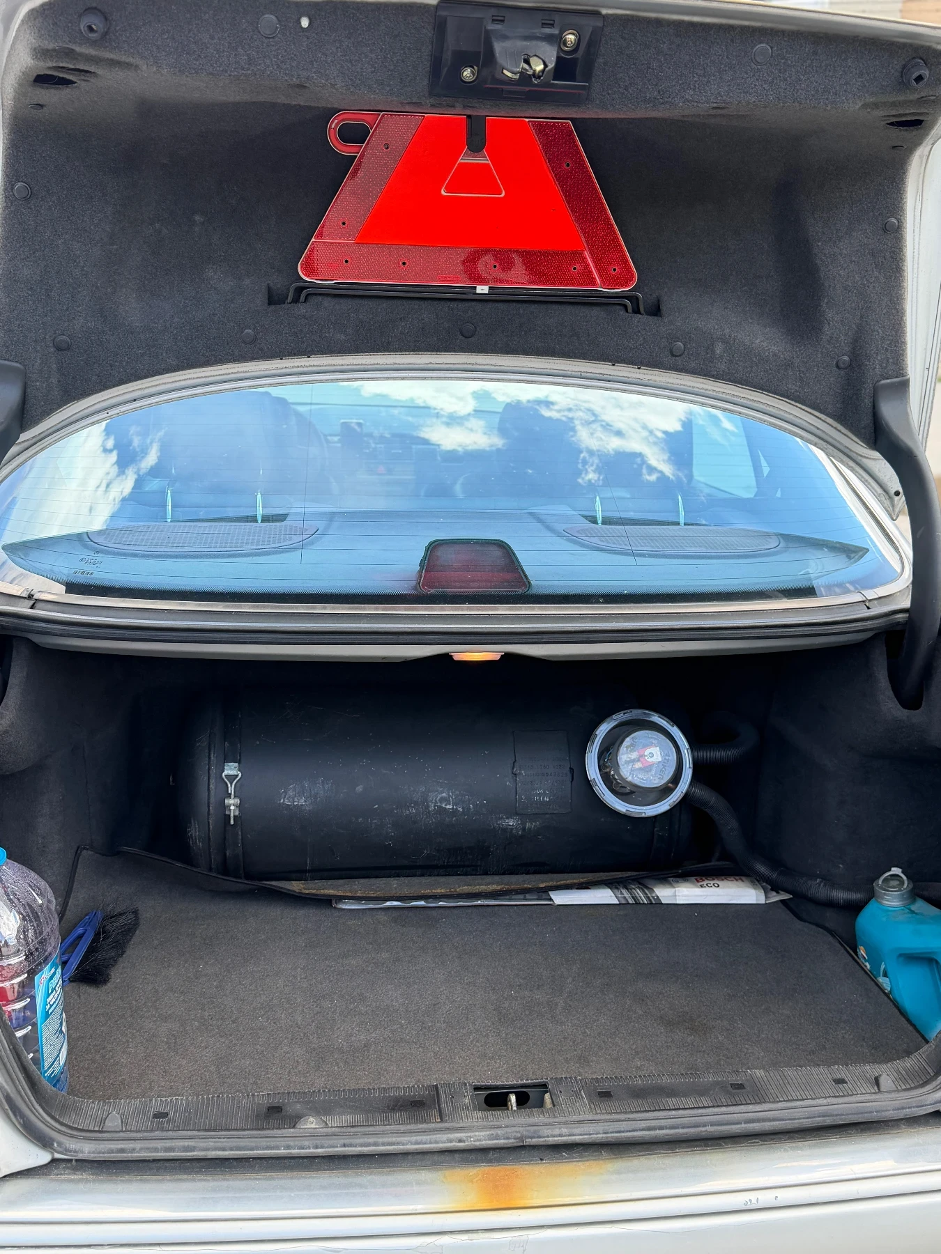 Mercedes-Benz E 200 avangarde. ГАЗ, снимка 8 - Автомобили и джипове - 54892339