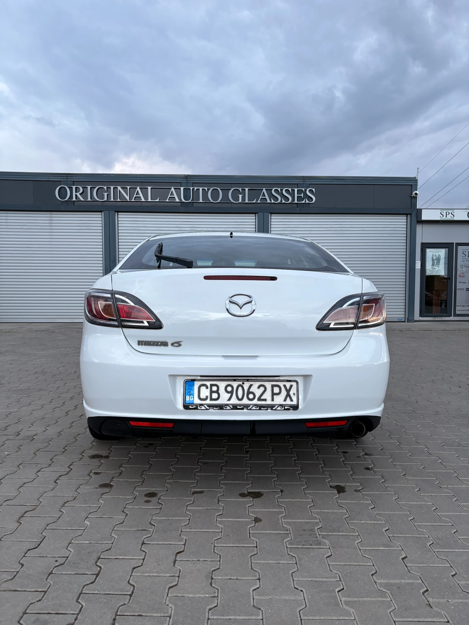 Mazda 6 2.2 CD, снимка 8 - Автомобили и джипове - 55001216