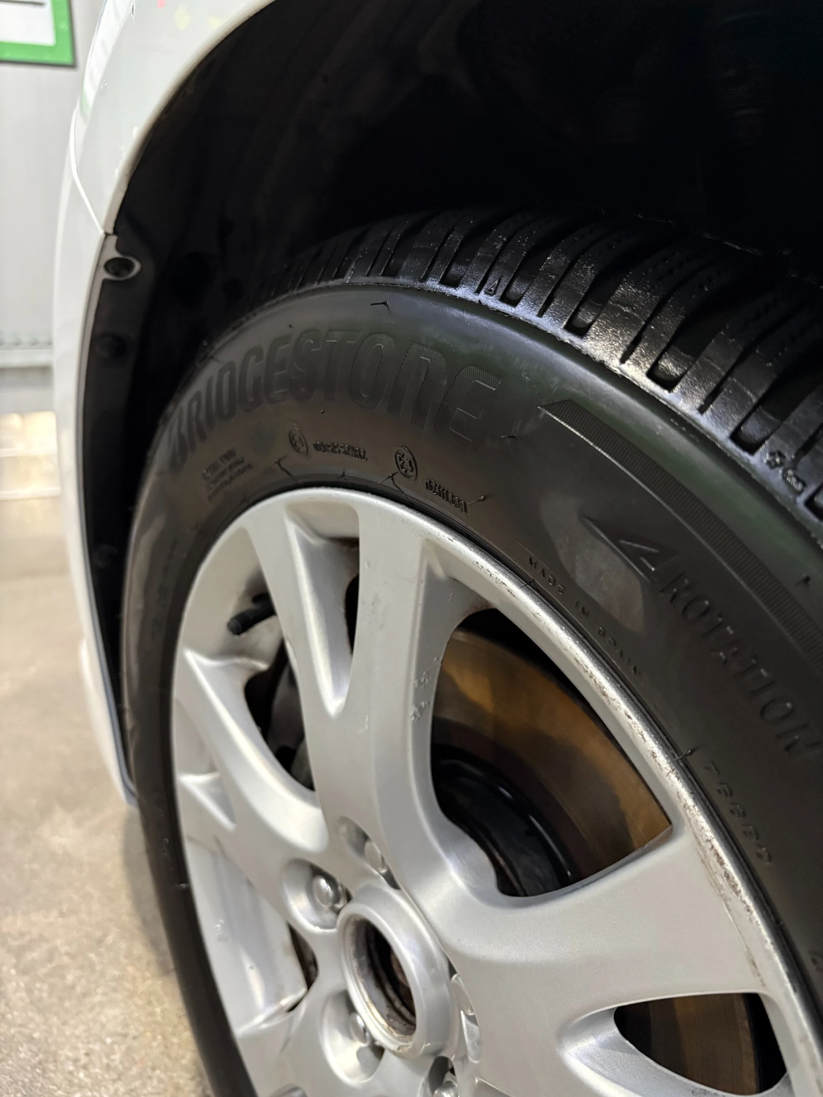 Mazda 6 2.2 CD, снимка 17 - Автомобили и джипове - 55001216