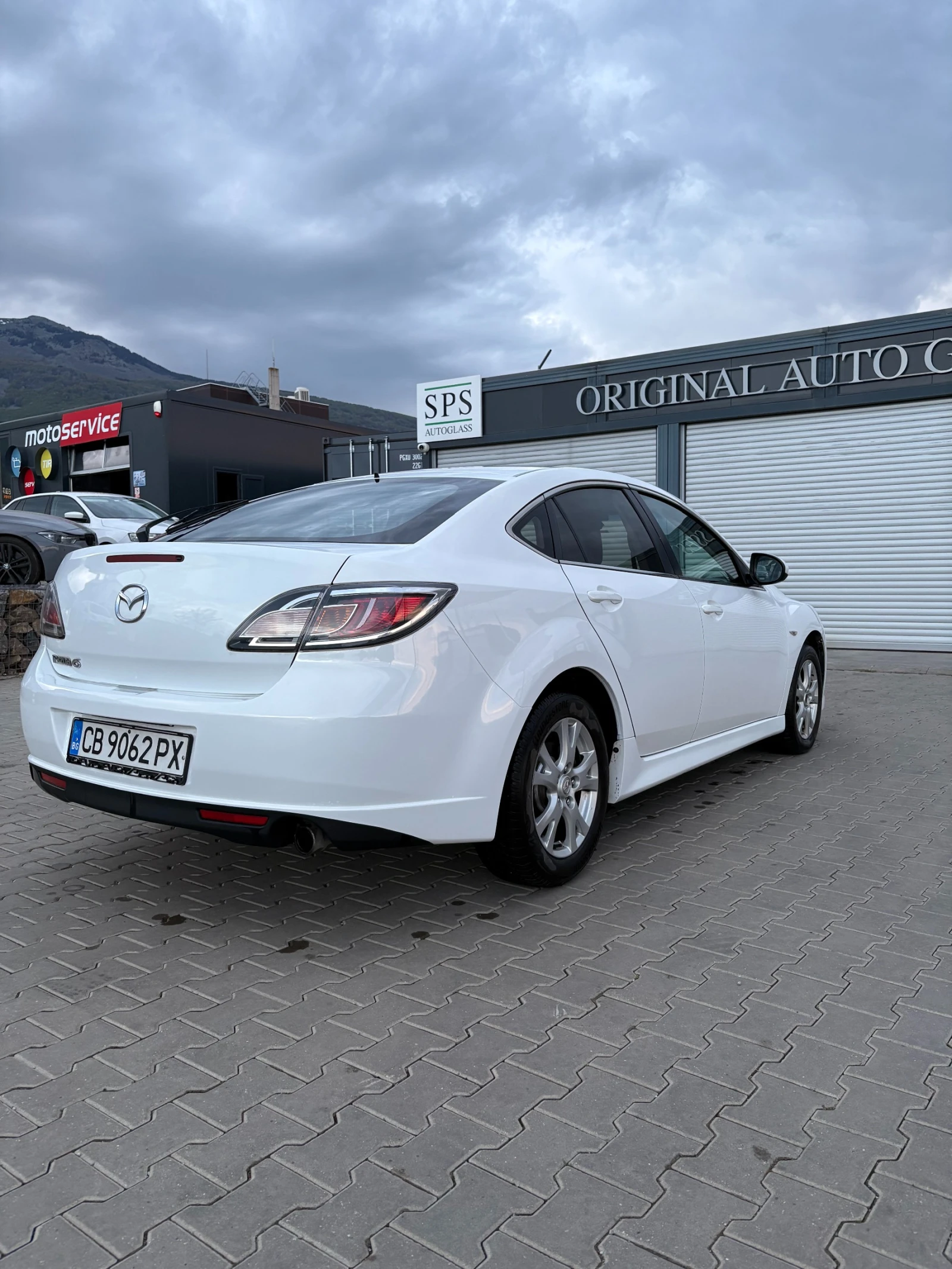 Mazda 6 2.2 CD, снимка 6 - Автомобили и джипове - 55001216