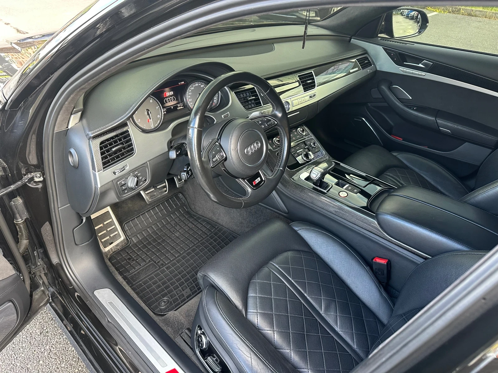 Audi S8 FULL 700+ , снимка 10 - Автомобили и джипове - 55167686