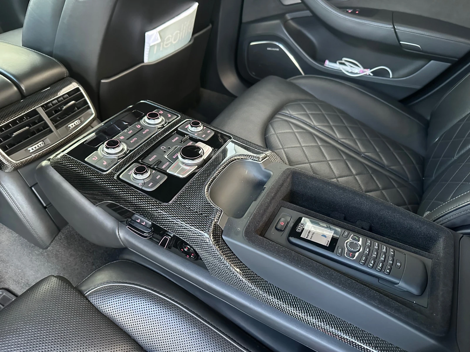 Audi S8 FULL 700+ , снимка 15 - Автомобили и джипове - 55167686