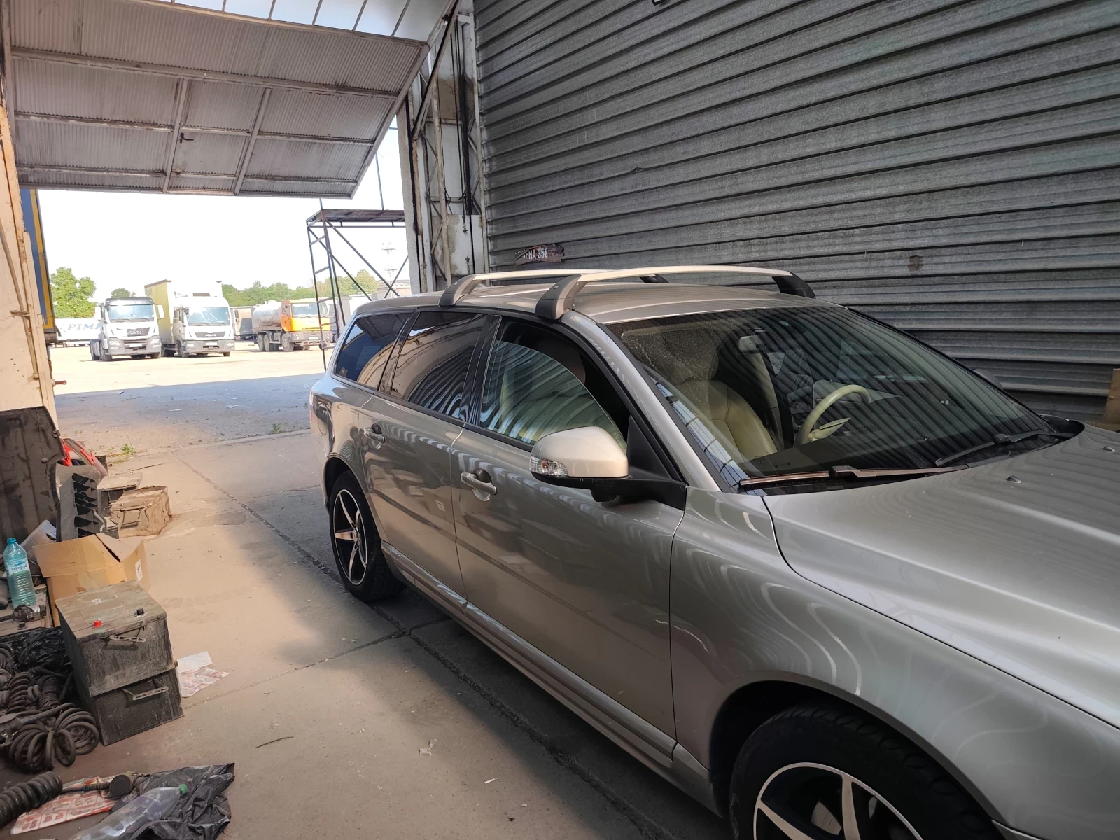 Volvo V70 D5 , снимка 2 - Автомобили и джипове - 55399828