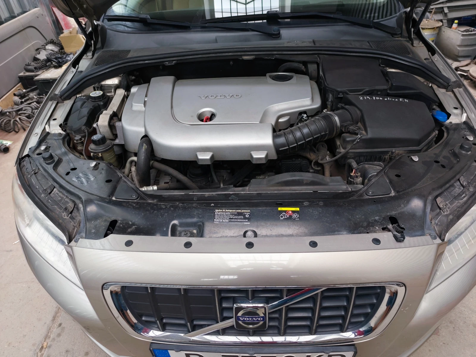 Volvo V70 D5 , снимка 7 - Автомобили и джипове - 55399828