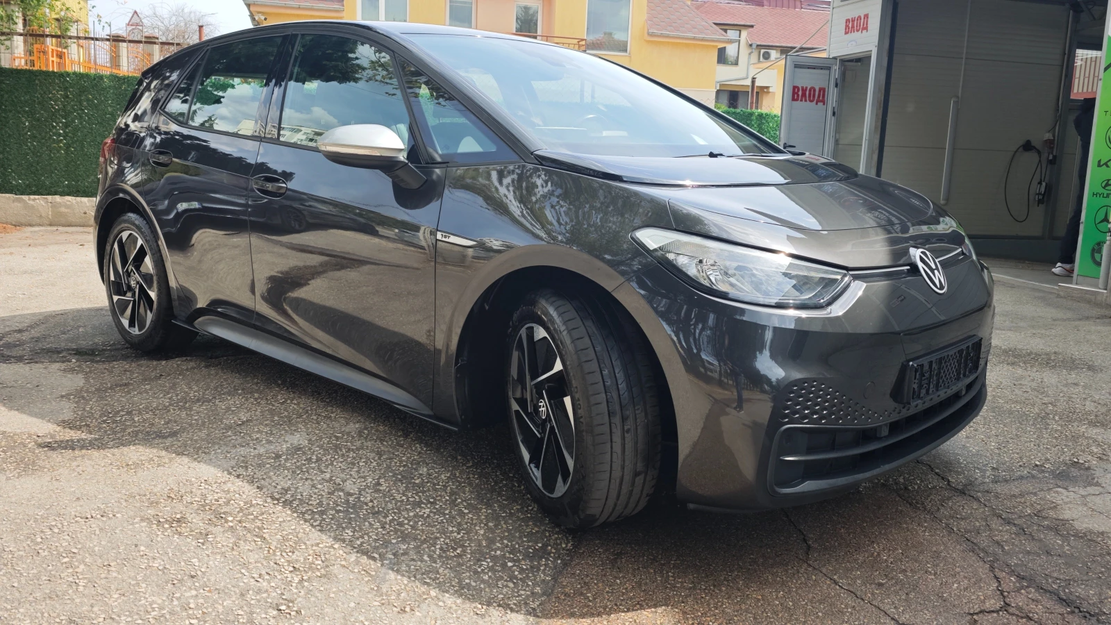 VW ID.3 1st Plus 62 kWh, снимка 3 - Автомобили и джипове - 55750534