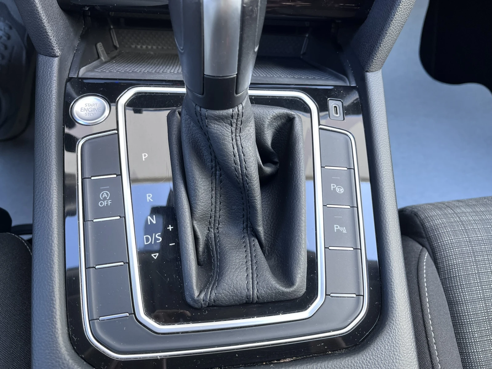 VW Passat VW Passat 1.5TSI/150k.c./BUSINESS/DSG от VW БГ, снимка 12 - Автомобили и джипове - 55799764