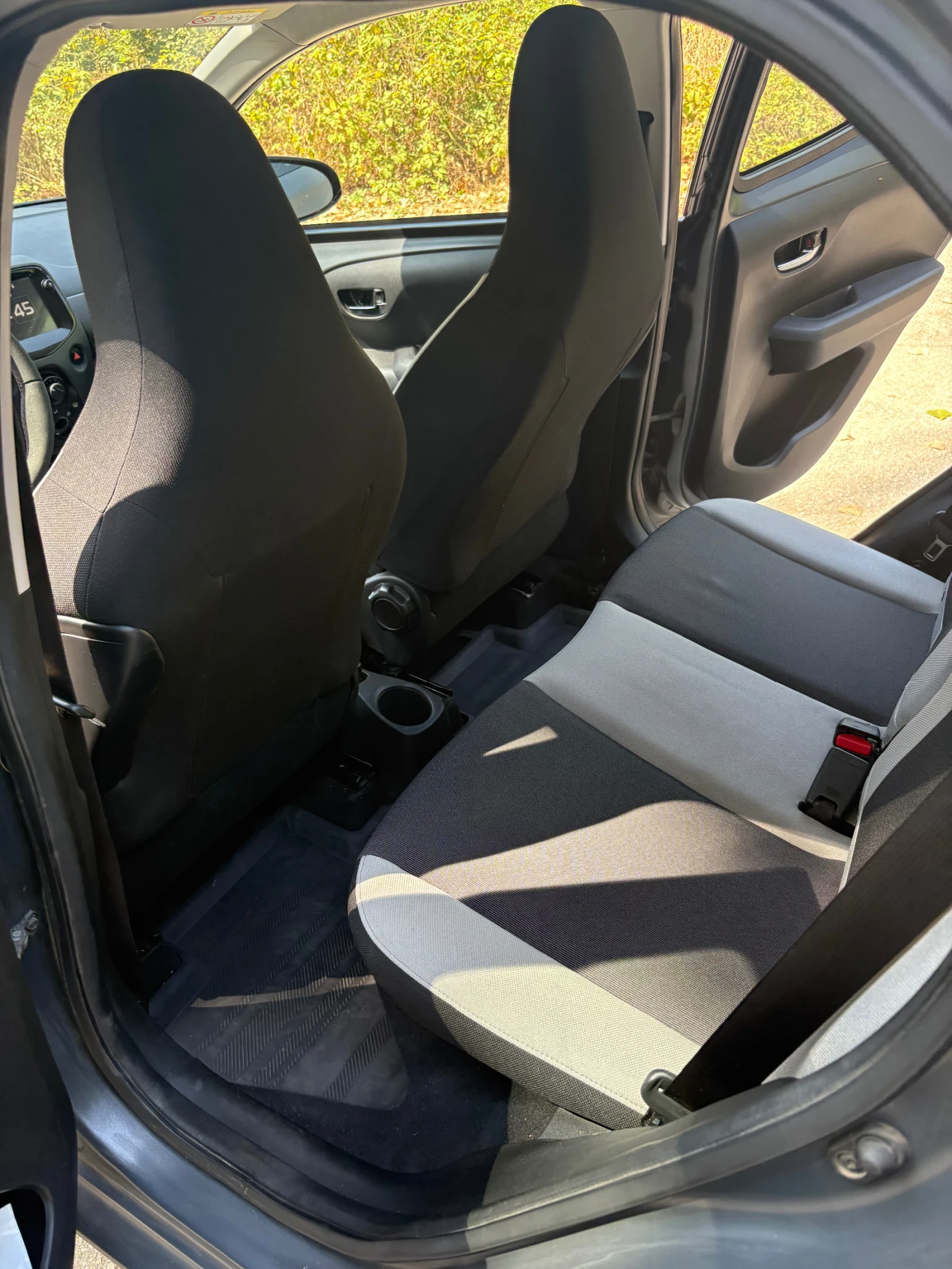 Toyota Aygo 2021 1.0 72кс, снимка 9 - Автомобили и джипове - 55887003