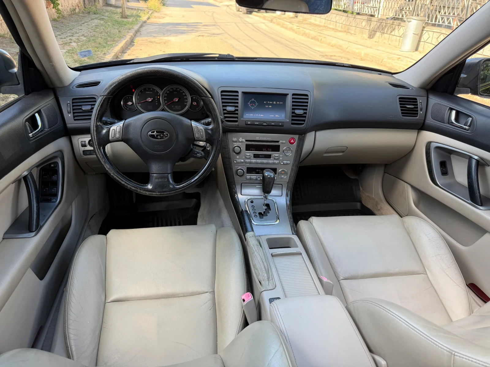 Subaru Outback 3.0i, 4x4, H6 Boxer, Обслужен, 2комплекта джанти, снимка 10 - Автомобили и джипове - 55957203