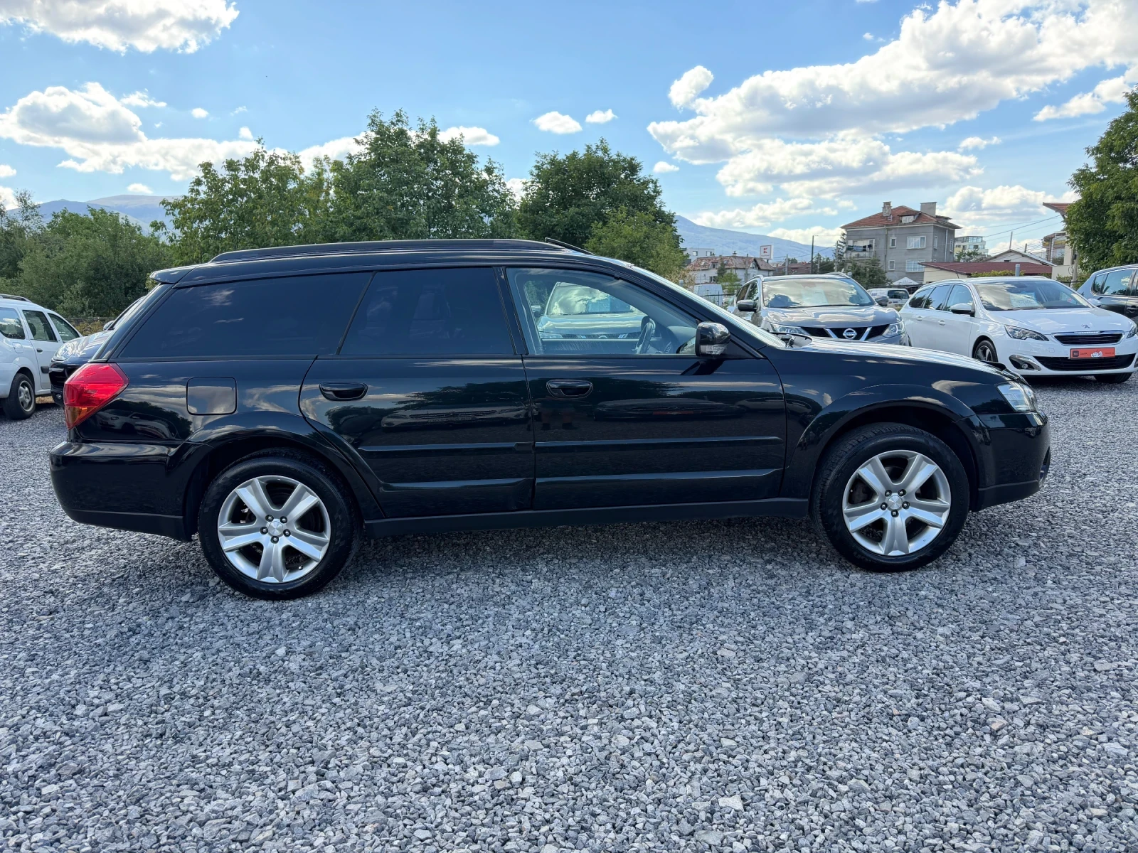Subaru Outback 3.0i, 4x4, H6 Boxer, Обслужен, 2комплекта джанти, снимка 4 - Автомобили и джипове - 55957203