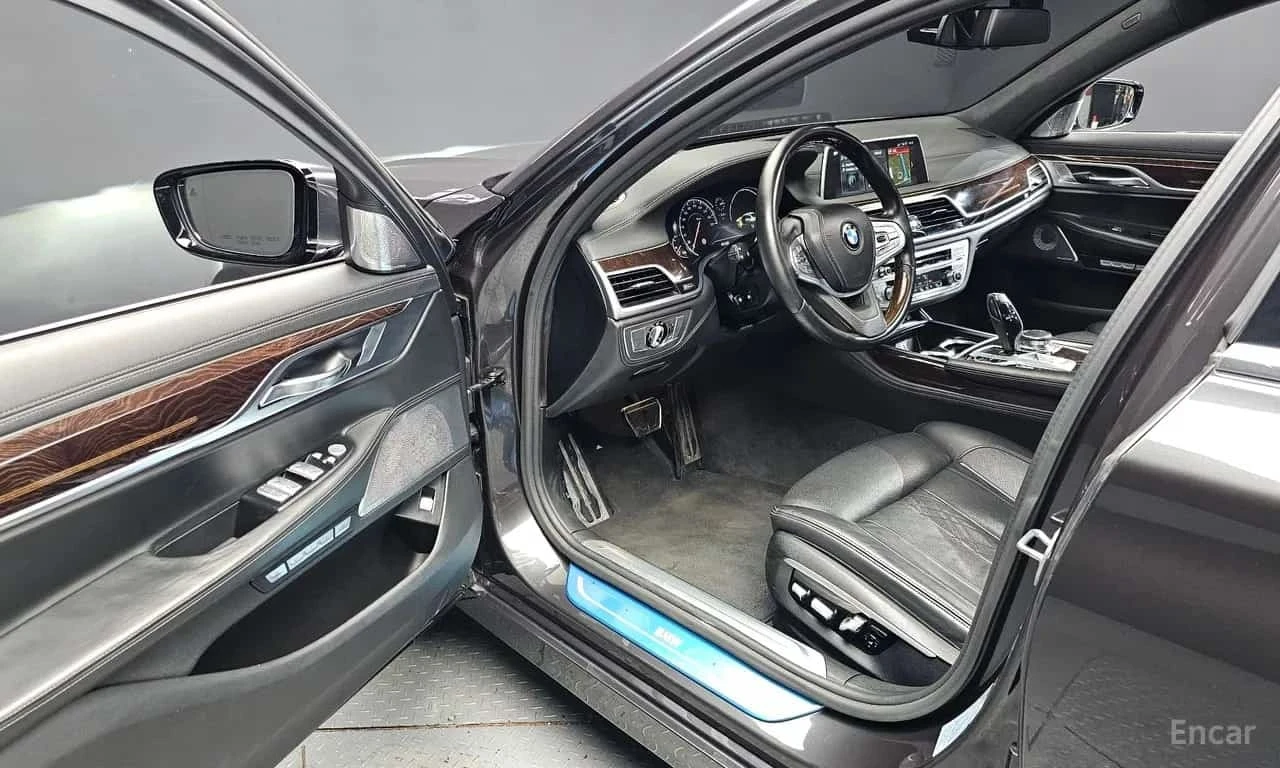 BMW 750 * 750Li xDrive * ���� �� �� | Mobile.bg � ����������� 10