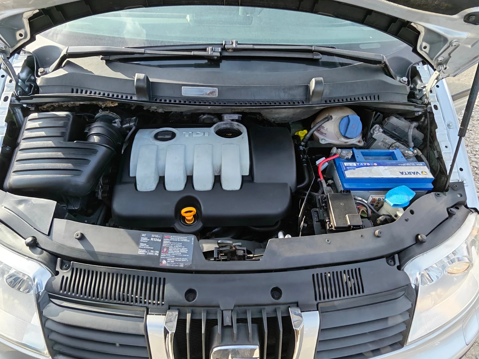 Seat Alhambra 2.0 дизел 7 места, снимка 15 - Автомобили и джипове - 56315019