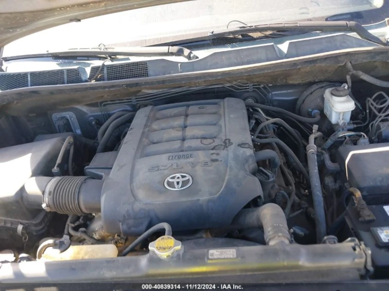 Toyota Tundra 5.7, снимка 8 - Автомобили и джипове - 48569697