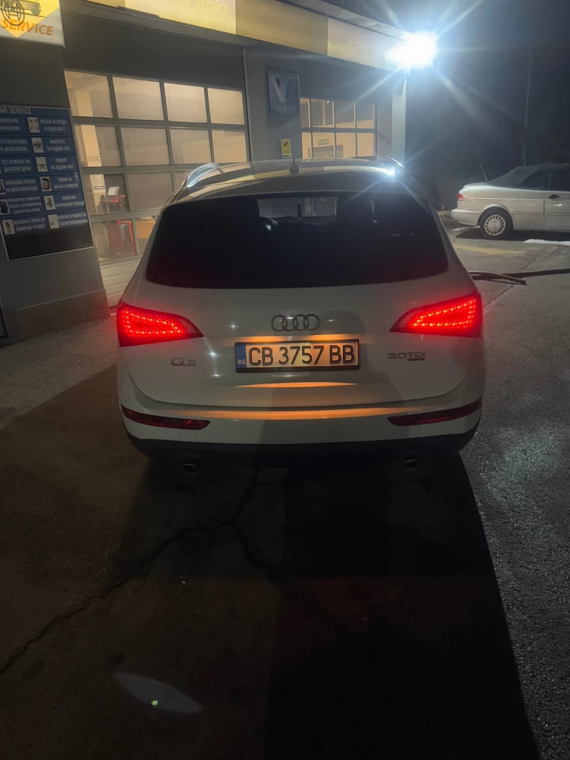 Audi Q5, снимка 7 - Автомобили и джипове - 49203534