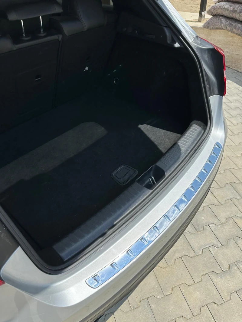 Mercedes-Benz GLA 250, снимка 10 - Автомобили и джипове - 51572238