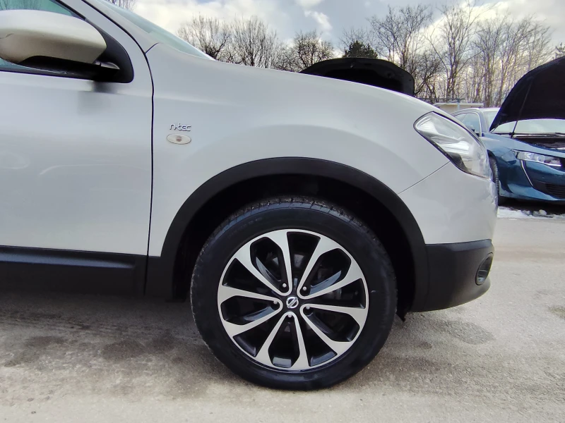 Nissan Qashqai 2.0i* EURO5A* KLIMATRONIK* ПАНОРАМА* , снимка 16 - Автомобили и джипове - 53357070