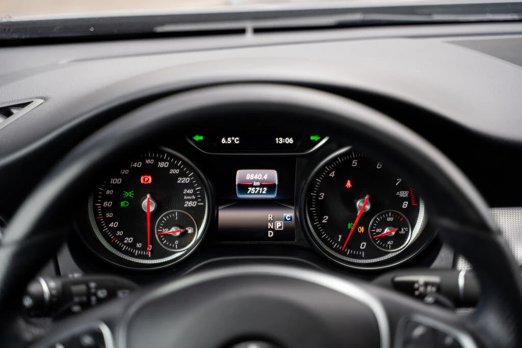 Mercedes-Benz GLA 250 4MATIC* АвтоКредит* (ЦЕНА ДО БГ), снимка 8 - Автомобили и джипове - 53934441