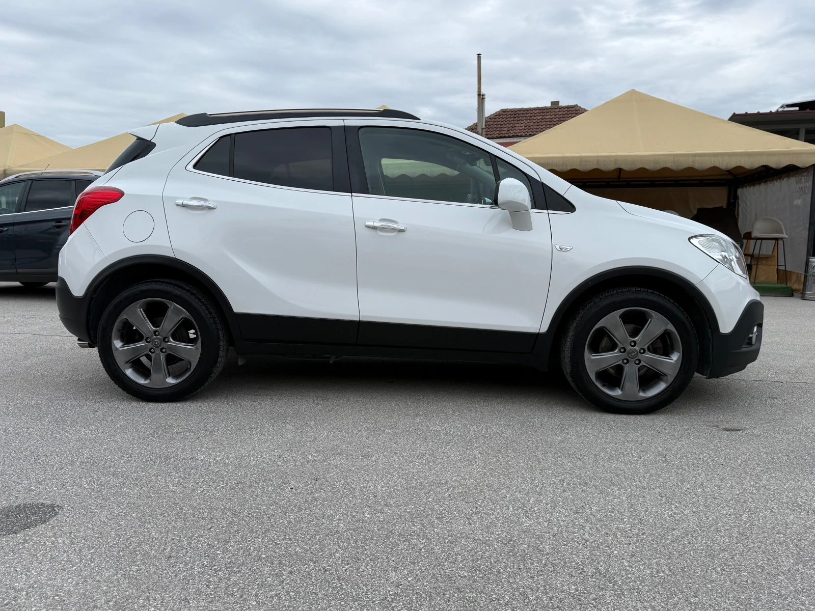 Opel Mokka 1.4i Cosmo ! BRC Газ !! 100% РЕАЛНИ КИЛОМЕТРИ !! , снимка 4 - Автомобили и джипове - 54026761
