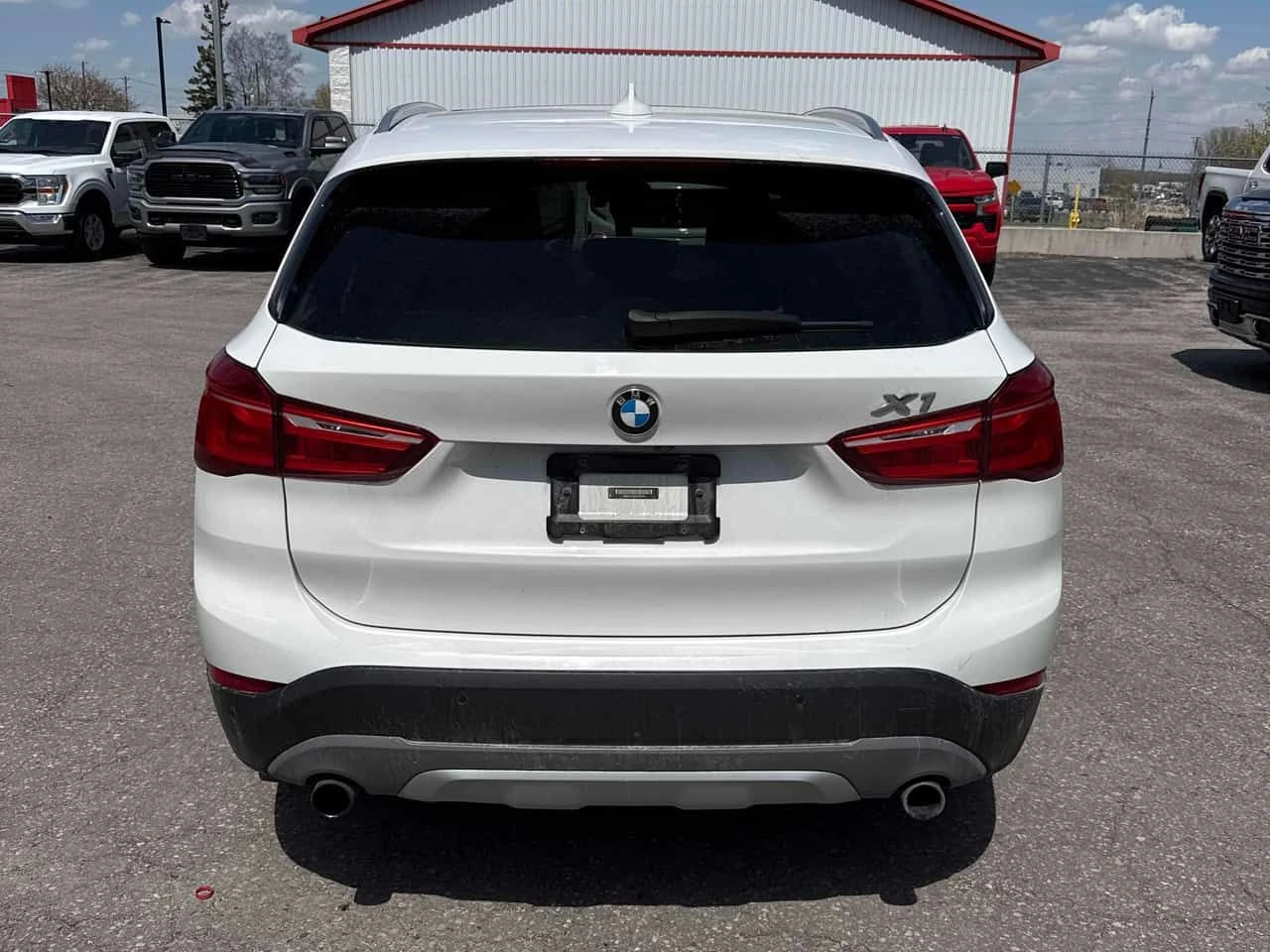 BMW X1 * xDrive28i * ПОДГРЕВИ * КАМЕРА * ПАМЕТ * NAVI, снимка 4 - Автомобили и джипове - 54460372
