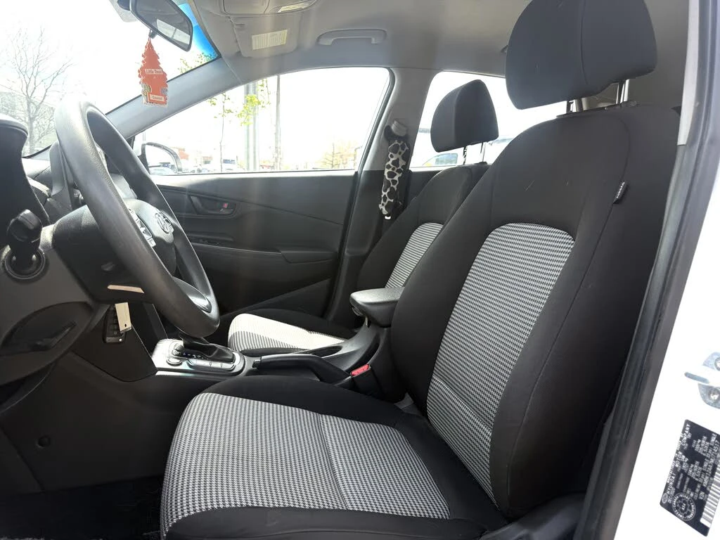 Hyundai Kona SE FWD, снимка 8 - Автомобили и джипове - 54647359