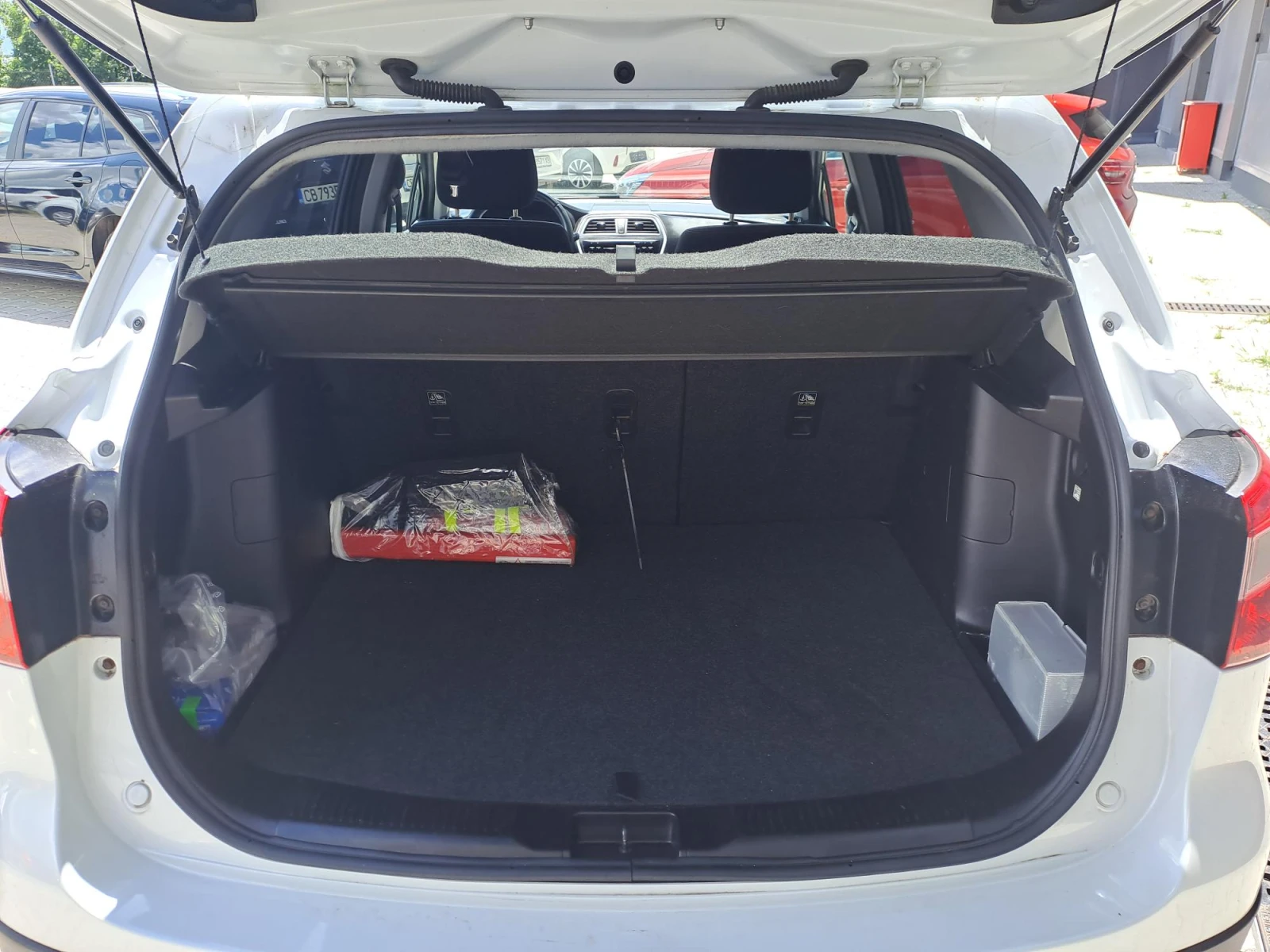 Suzuki SX4 S-Cross 1.6 GL+ DDIS 2WD, снимка 7 - Автомобили и джипове - 54968222