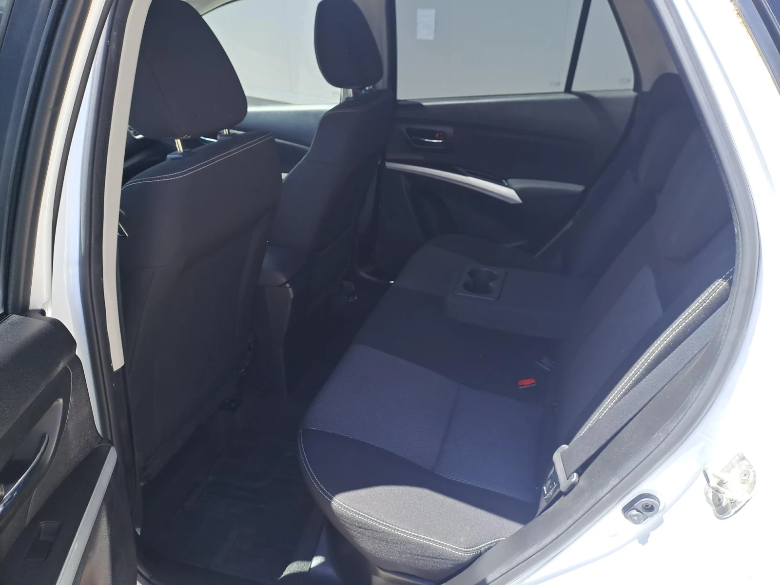 Suzuki SX4 S-Cross 1.6 GL+ DDIS 2WD, снимка 8 - Автомобили и джипове - 54968222
