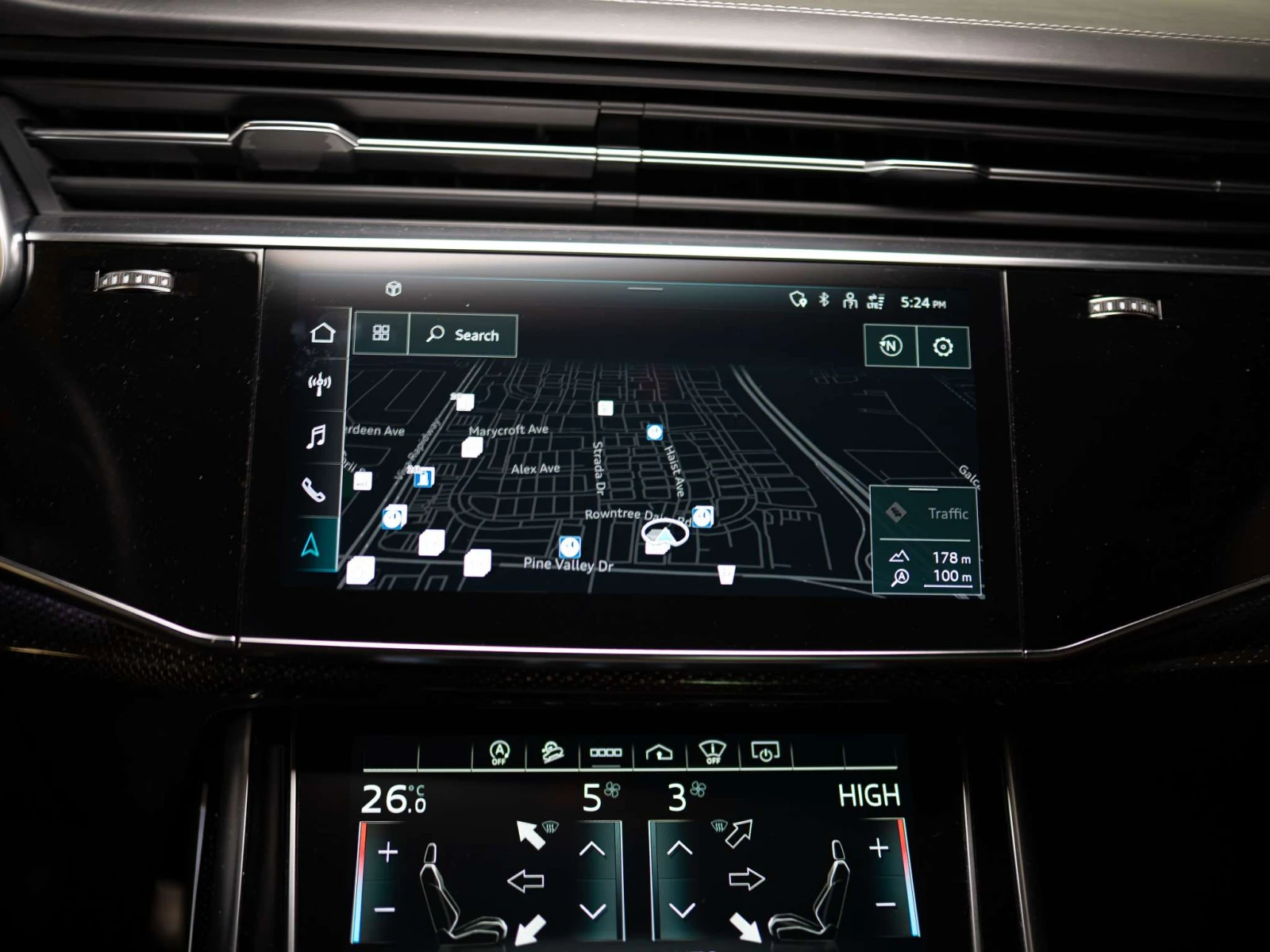 Audi SQ7 ПАНО / ЛИЗИНГ / ЦЕНА до БГ, снимка 15 - Автомобили и джипове - 55397285