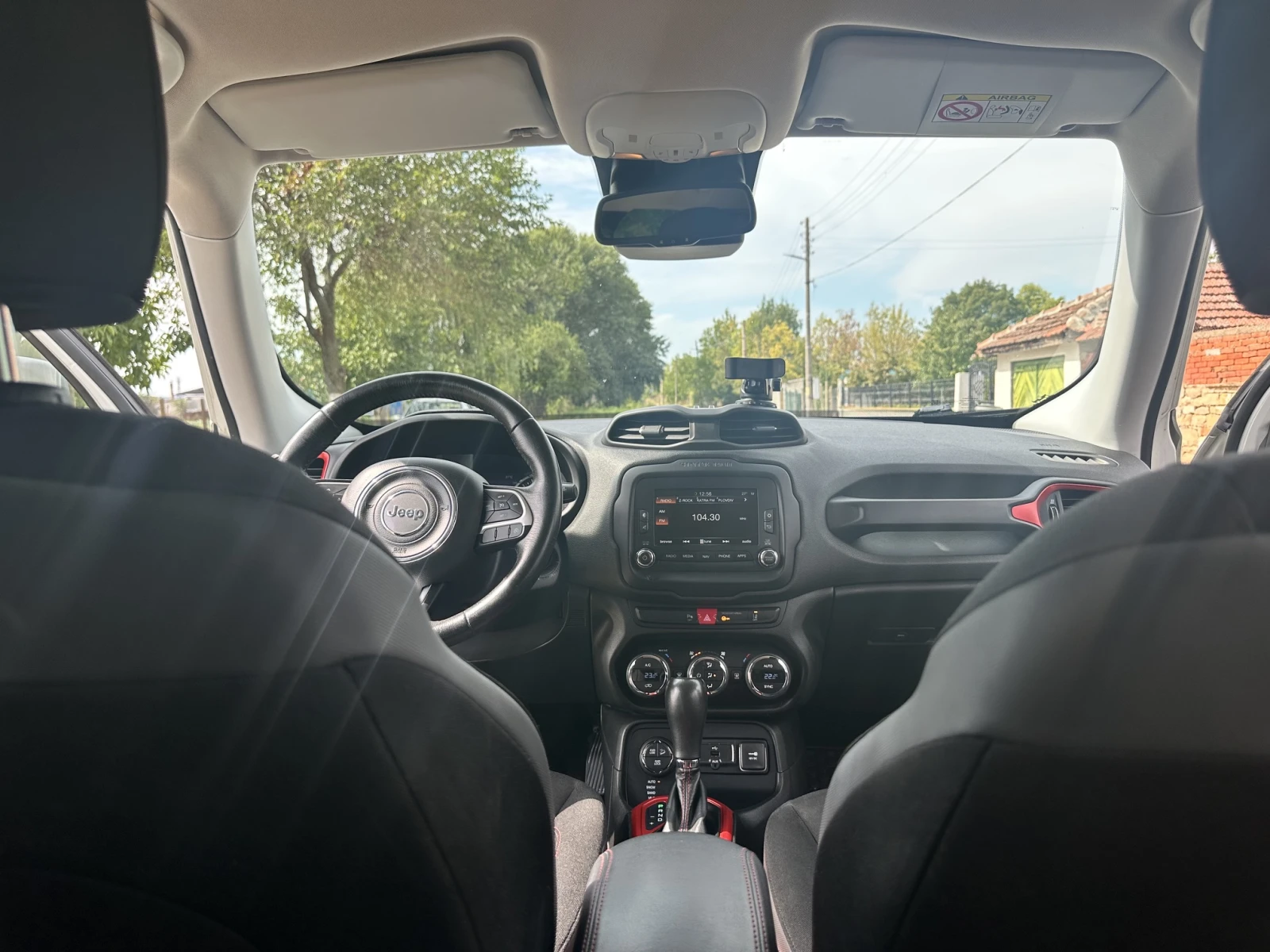 Jeep Renegade Trailhawk, снимка 8 - Автомобили и джипове - 56154621