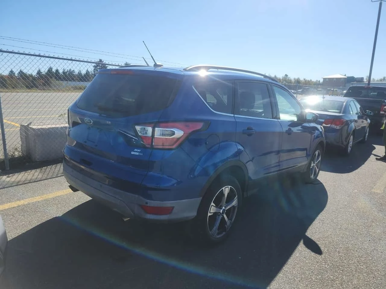 Ford Escape * 4wd 4dr Se * CARFAX *  | Mobile.bg � ����������� 2