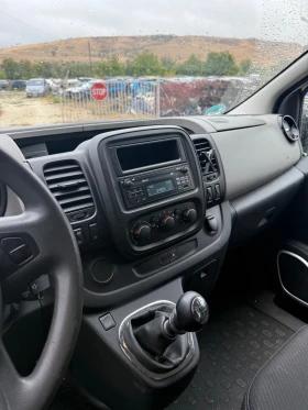 Nissan NV300 Бус, снимка 7