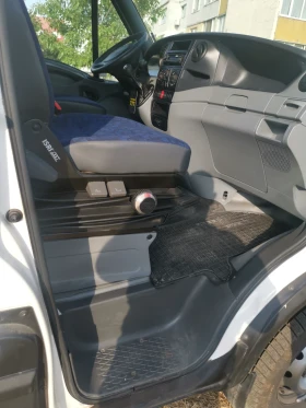 Iveco 35 Дейли, снимка 4