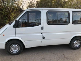 Ford Tourneo 2.5, снимка 3