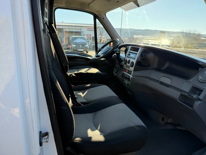 Iveco Daily 3.0, снимка 13 - Бусове и автобуси - 48507930