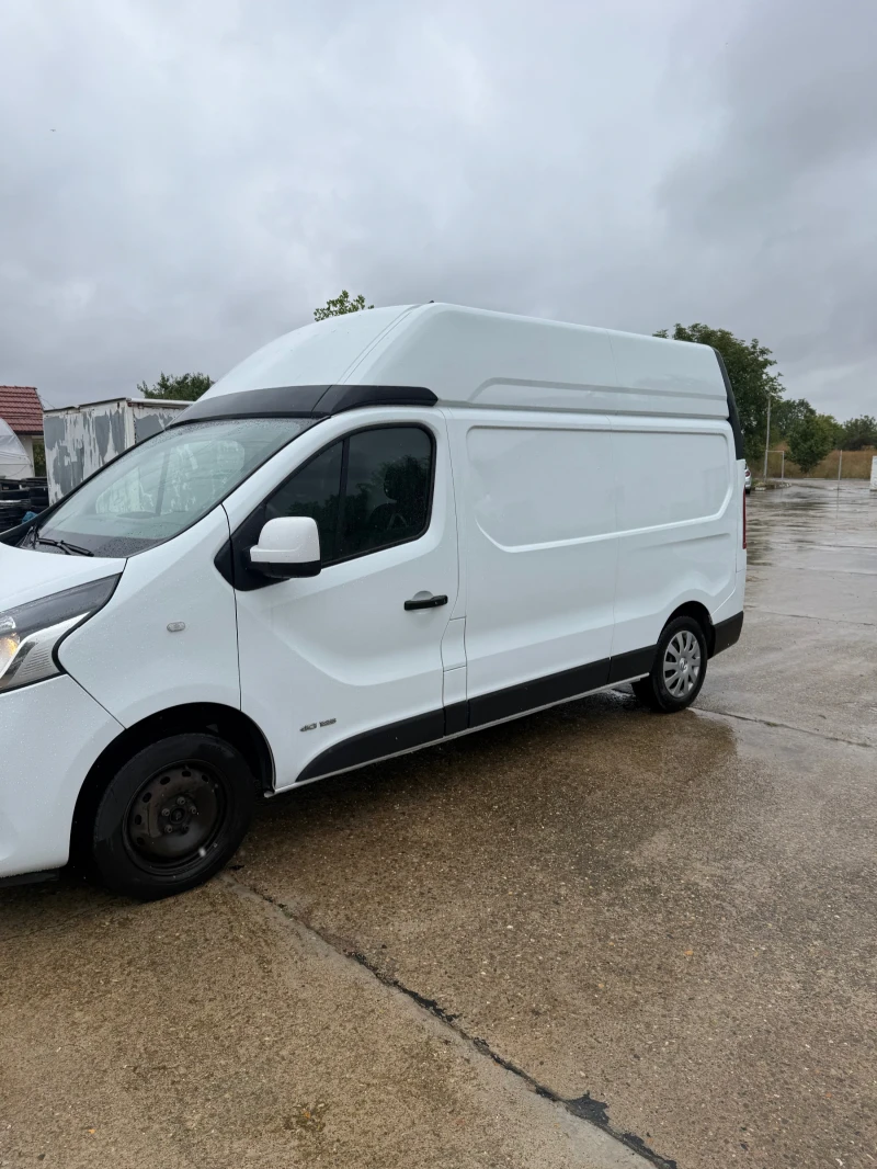 Nissan NV300 Бус, снимка 3 - Бусове и автобуси - 51920719