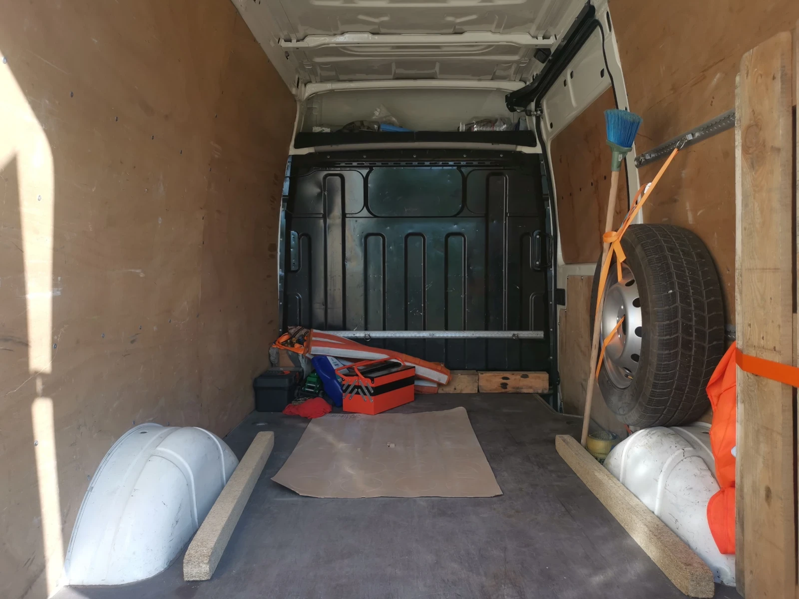 Iveco 35 Дейли, снимка 5 - Бусове и автобуси - 55106011