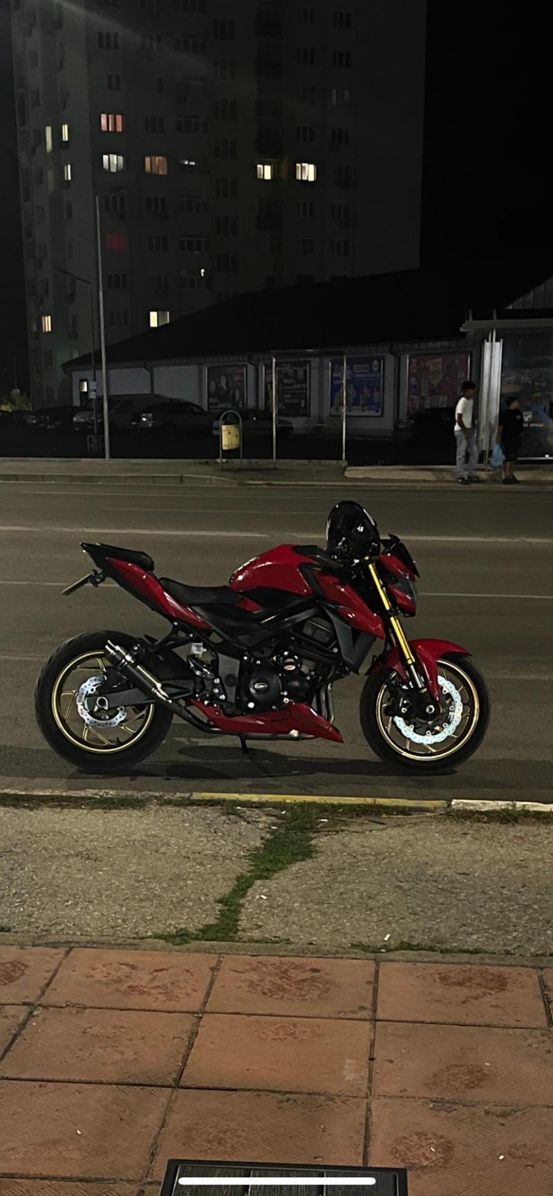 Suzuki Gsx 750, снимка 9 - Мотоциклети и мототехника - 45301554