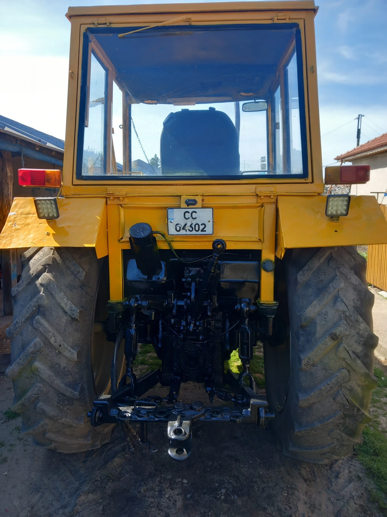 Трактор Болгар Тк-80, снимка 3 - Селскостопанска техника - 54219843